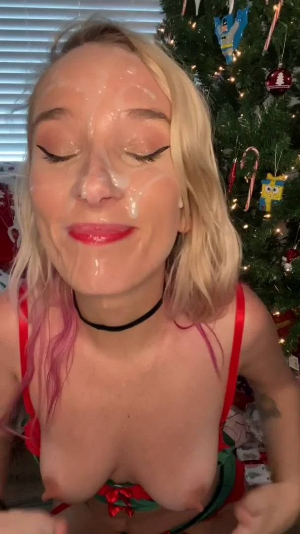 Cum-Soaked Christmas ❄️🤍 I must’ve been a good girl this year!