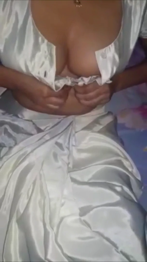 Checkout LONG HD VIDEO OF Busty/Thick NRI Punjabi Wifey Enjoying with Her BF Most Demanded Exclusive Mega Collection Don't Miss !! ( Never Seen Before ) !! ( Link in Comments )