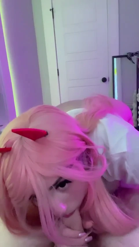 he wanted a blowjob while i was in cosplay